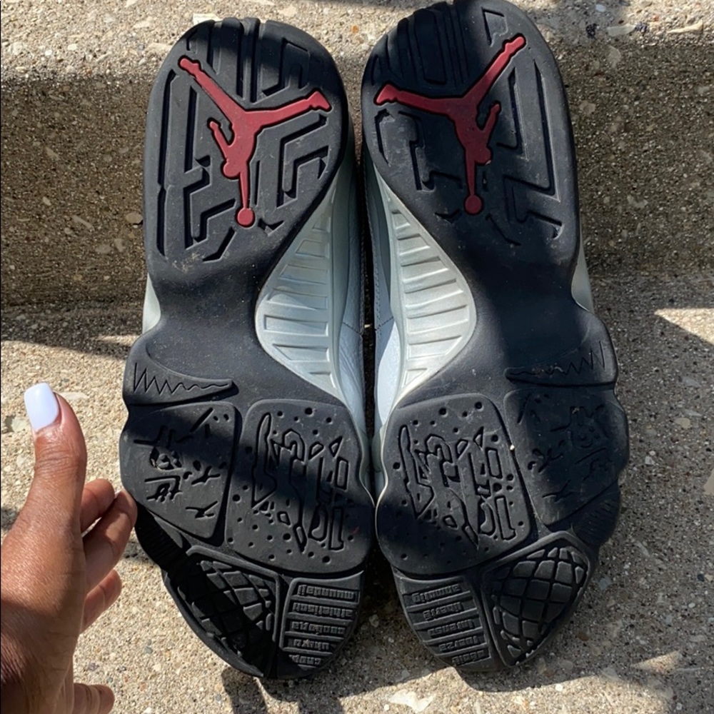 Jordan 9 Retro Johnny Kilroy - Picture 7 of 7